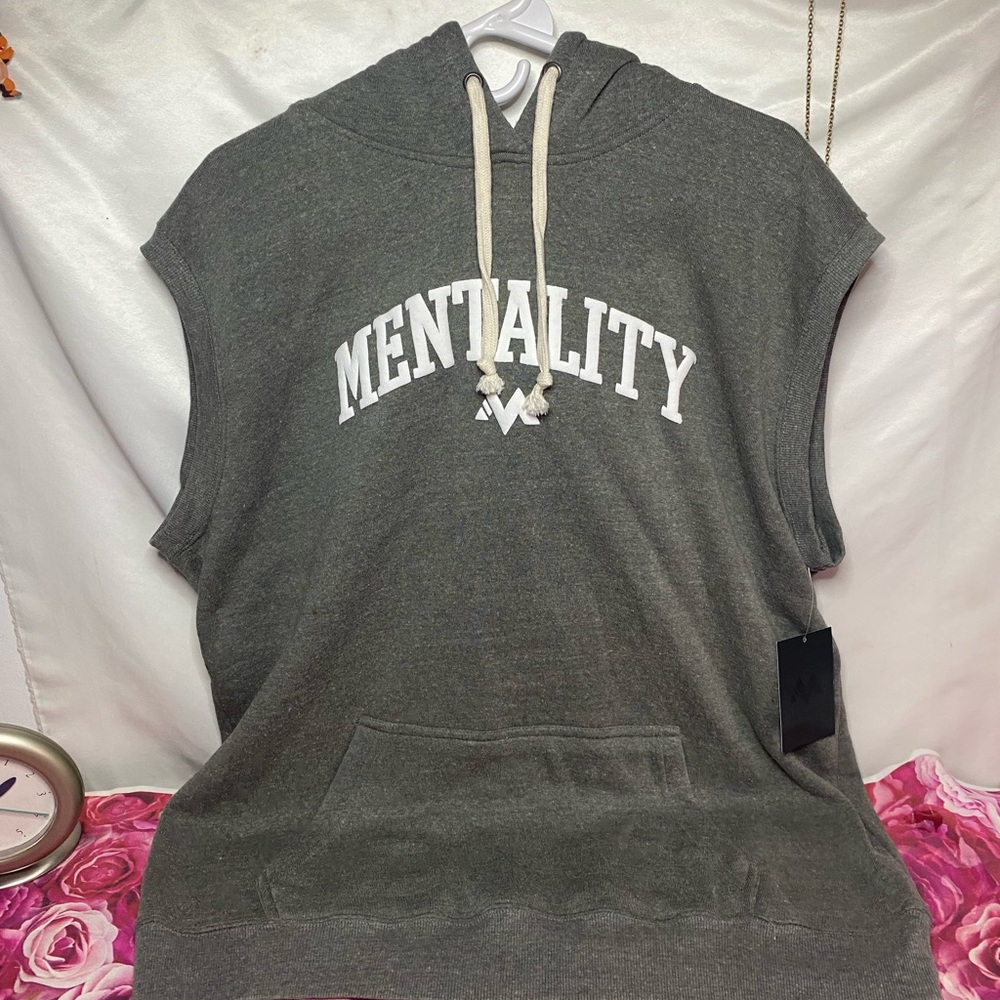 Mens 2XL mentality sleeveless hoodie